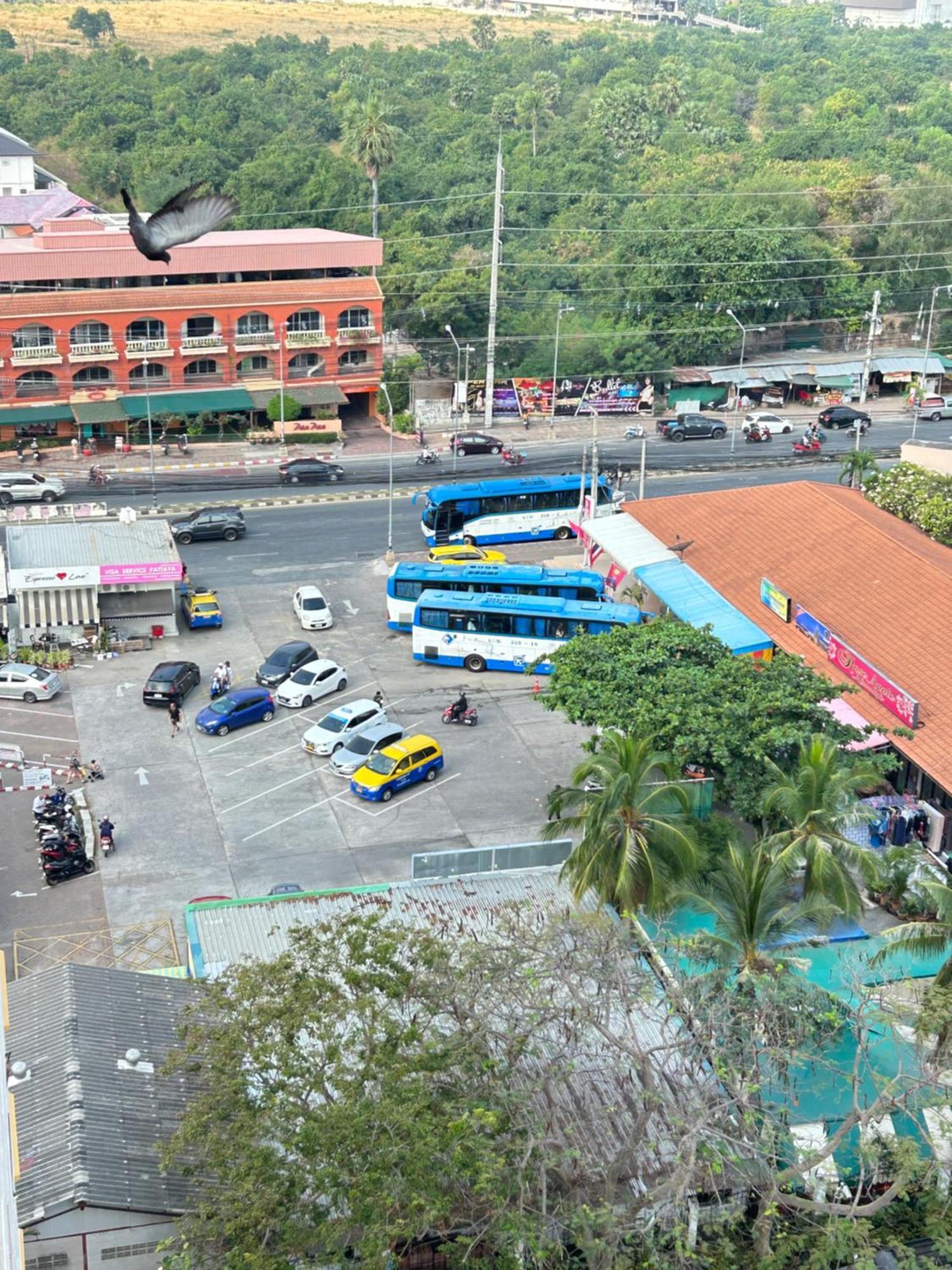 Mina 美景公寓酒店 Pattaya Exterior photo